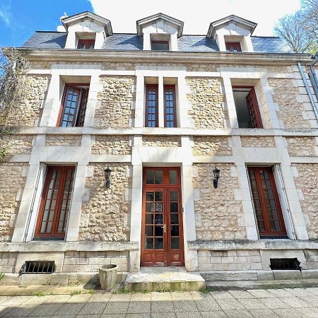 Le Mélusine , à 50m de la gare de Poitiers Apartamento Exterior foto